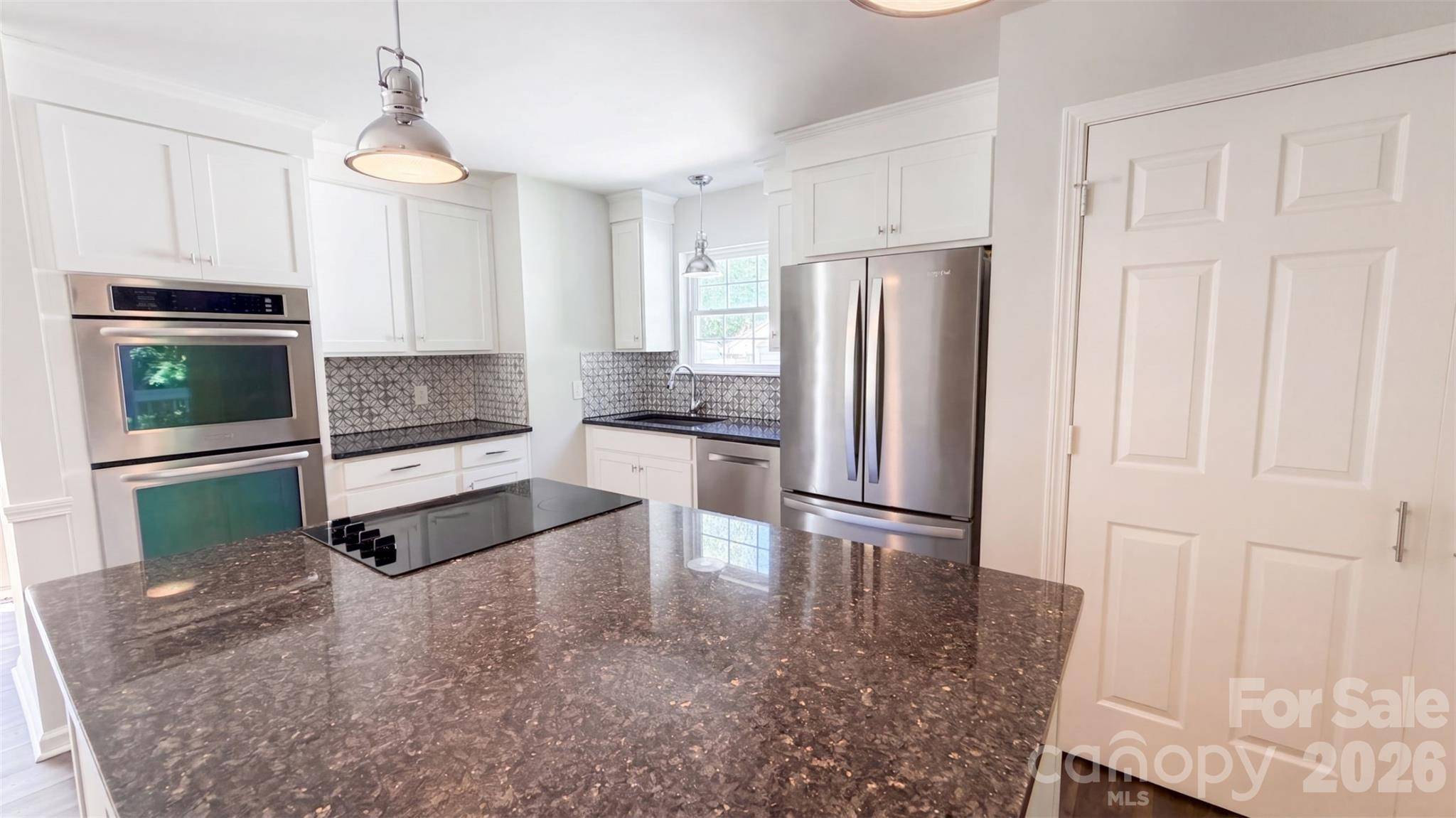 6226 Dumont LN, Charlotte, NC 28269