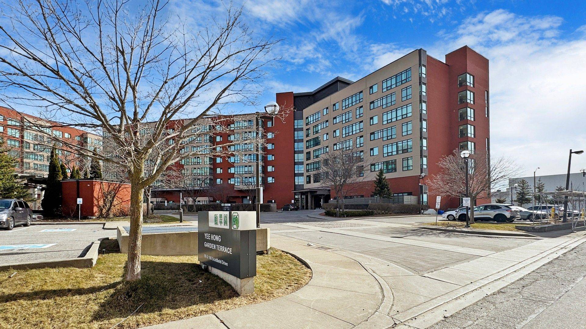 90 Scottfield DR #219, Toronto E07, ON M1S 5W4