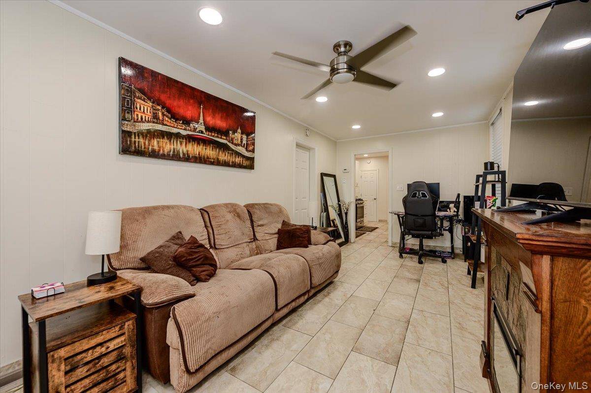 3548 Bronx BLVD, Bronx, NY 10467