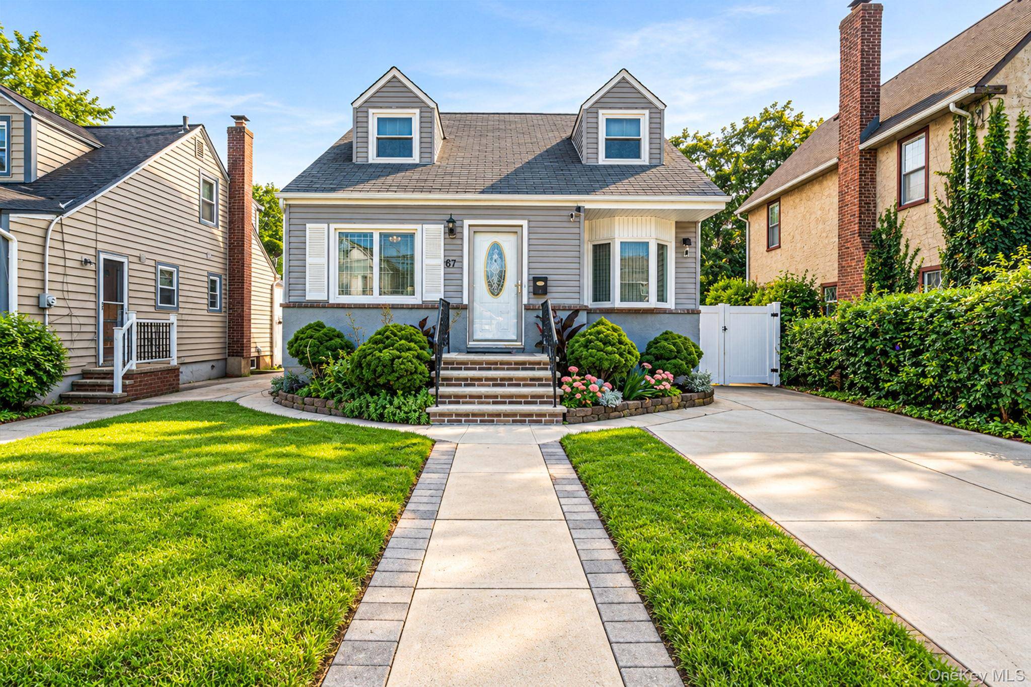 67 Holly AVE, Hempstead, NY 11550