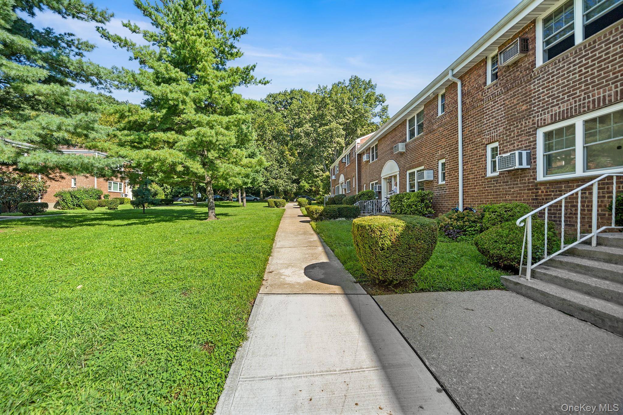 230-04 Kingsbury AVE #A, Oakland Gardens, NY 11364
