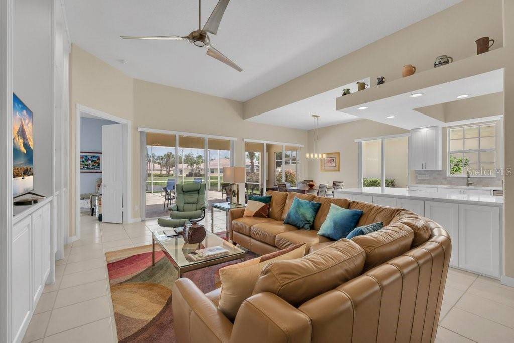 8375 JESOLO LN, Sarasota, FL 34238