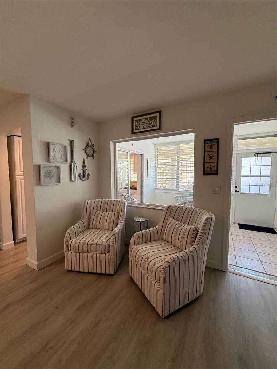4455 DUHME RD #305, St Petersburg, FL 33708