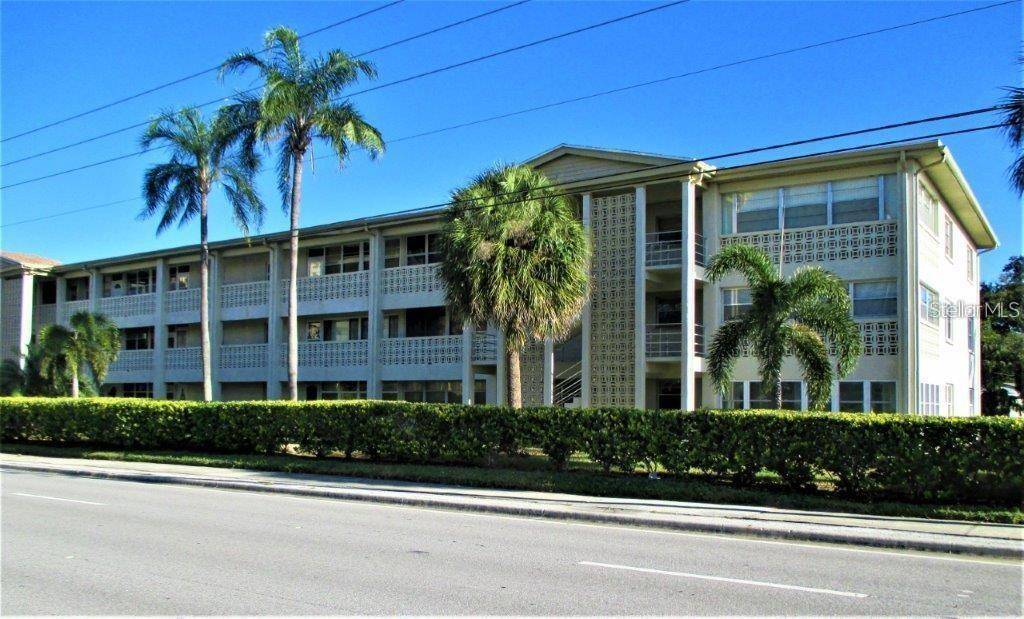4455 DUHME RD #305, St Petersburg, FL 33708