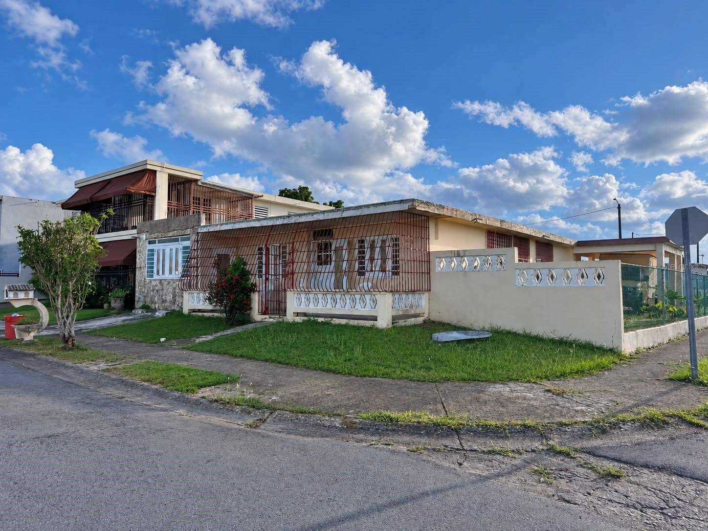 229 URB VILLA CAROLINA 609, Carolina, PR 00987