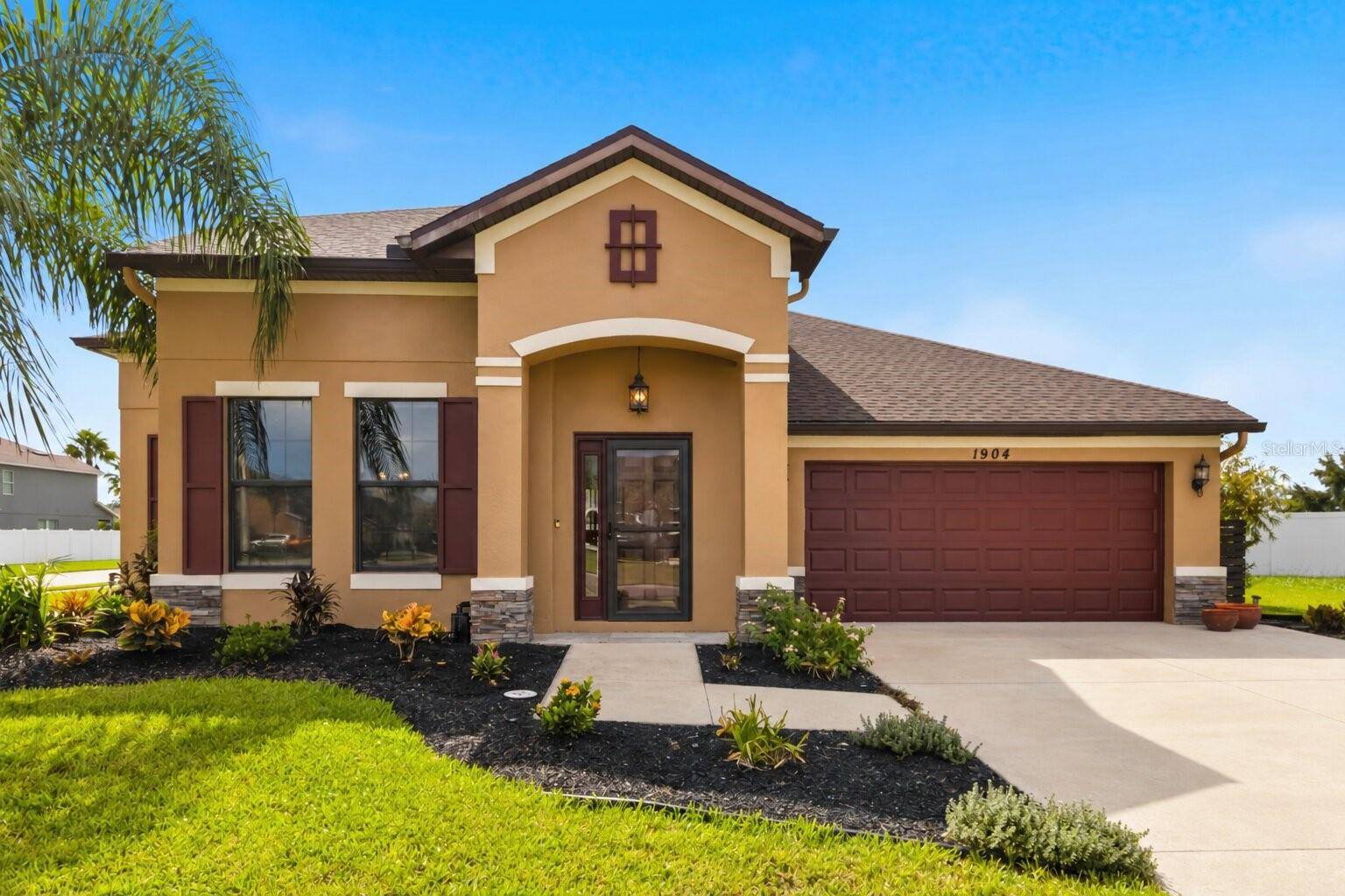 1904 VIA NAPOLI ST, Plant City, FL 33566