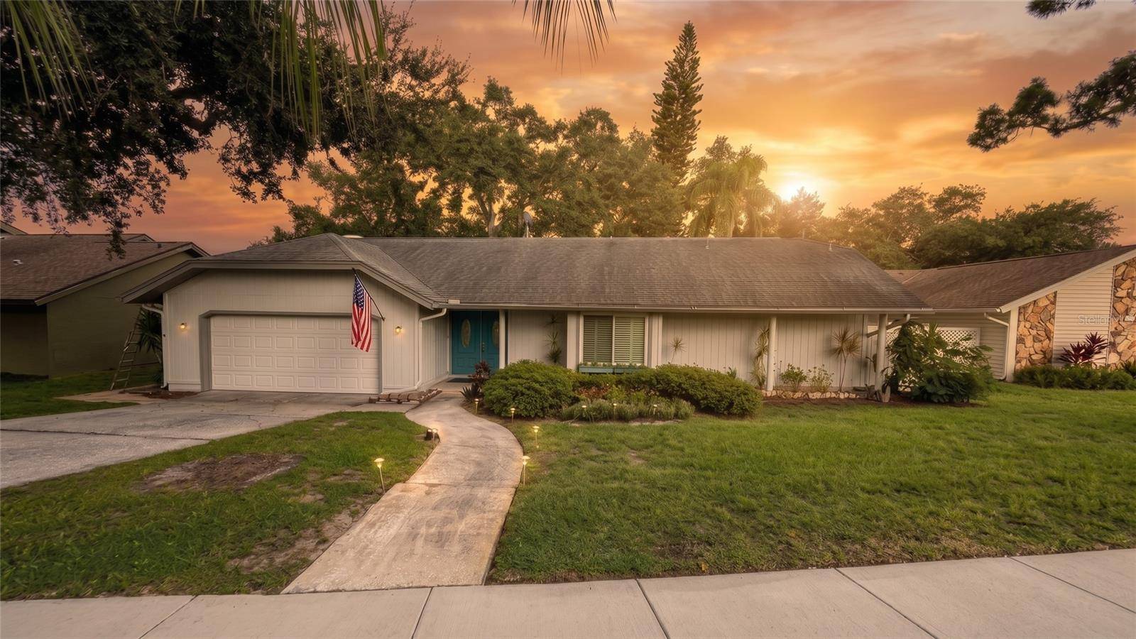 5050 LAKE VALENCIA BLVD W, Palm Harbor, FL 34684