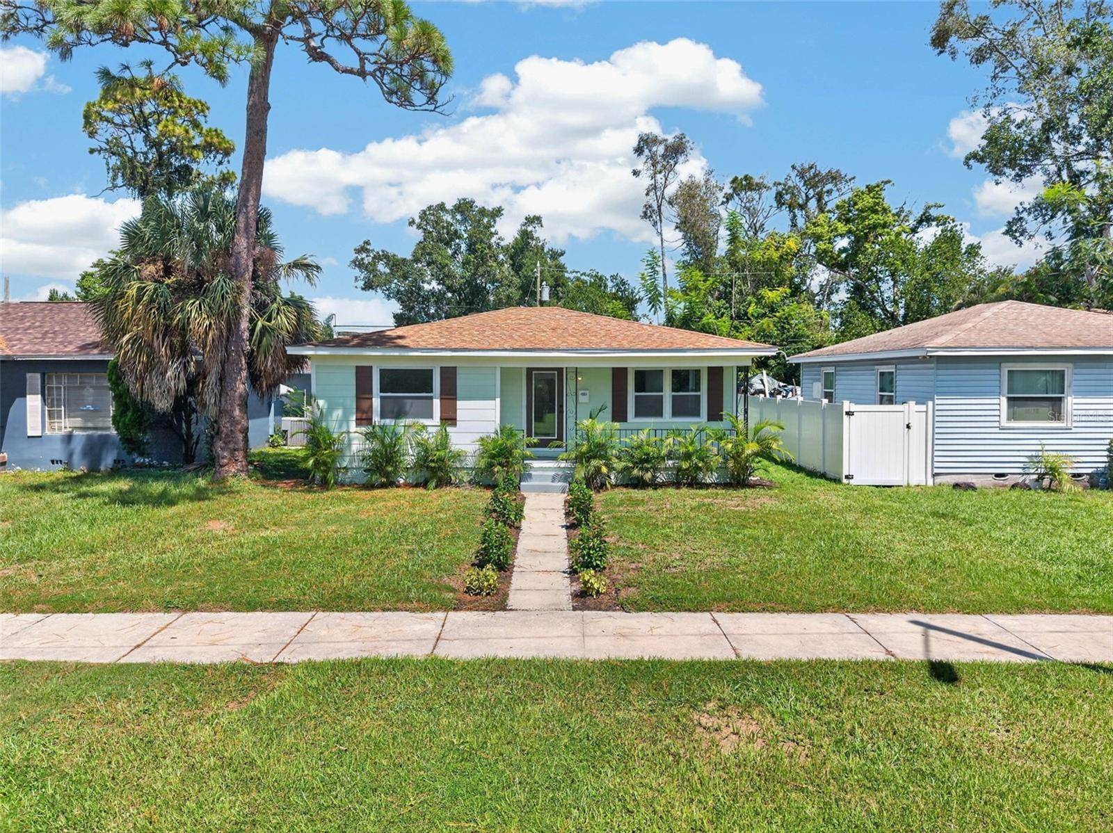 4235 3RD AVE S, St Petersburg, FL 33711