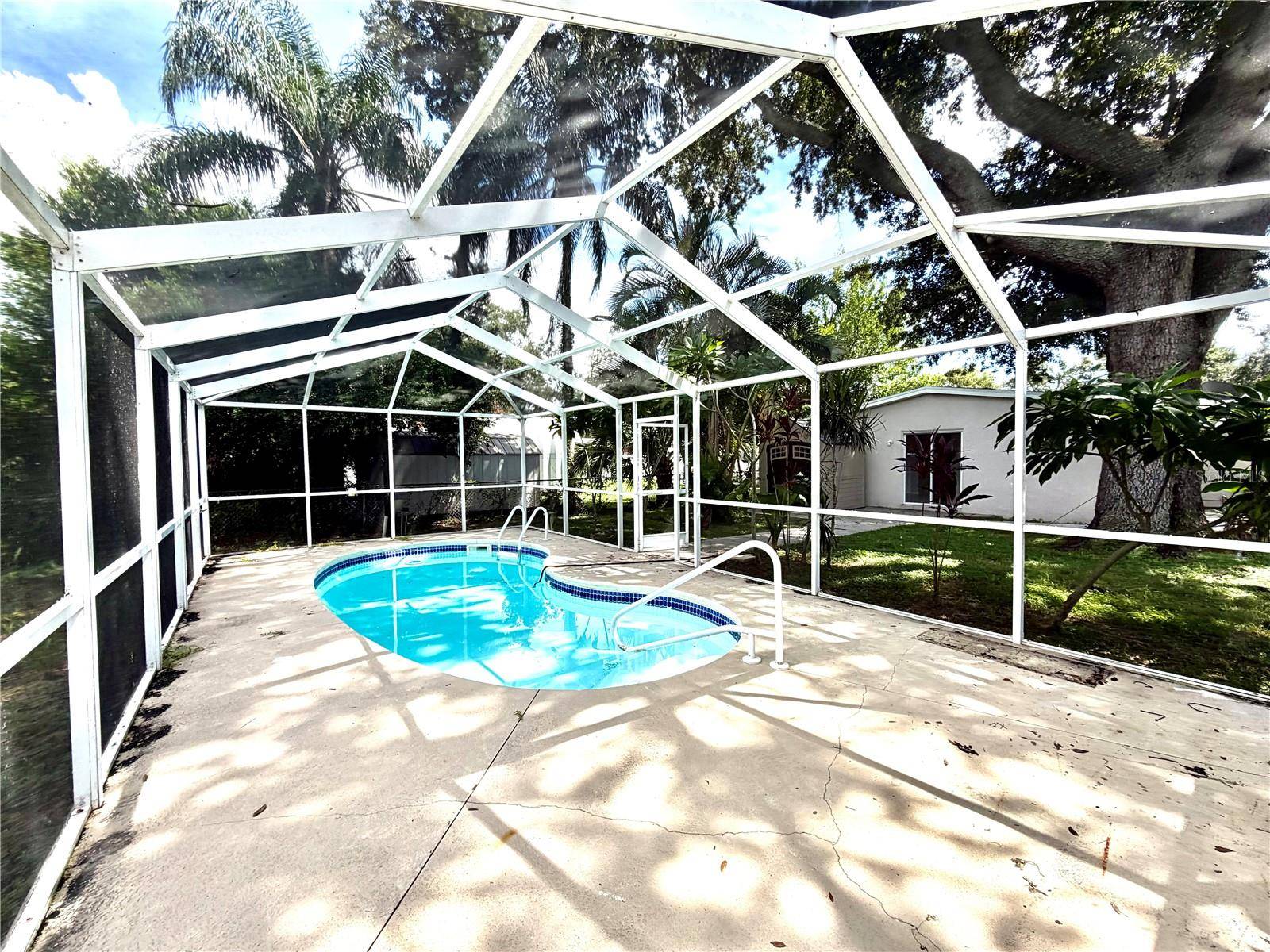 2119 W HENRY AVE, Tampa, FL 33603