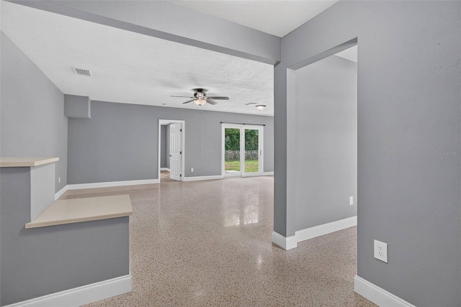 961 LYNDHURST ST, Dunedin, FL 34698