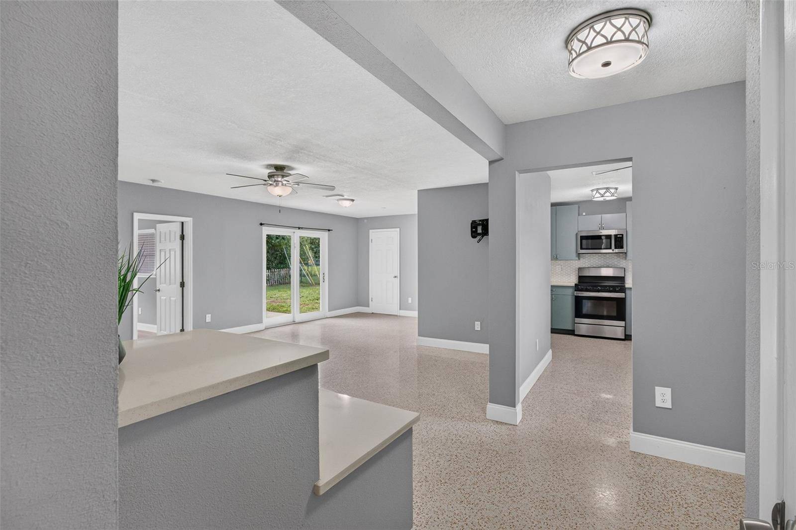 961 LYNDHURST ST, Dunedin, FL 34698