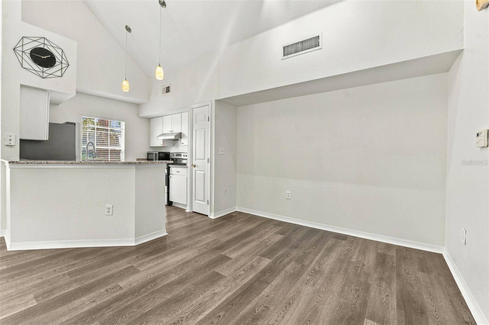 9138 LAKE CHASE ISLAND WAY, Tampa, FL 33626
