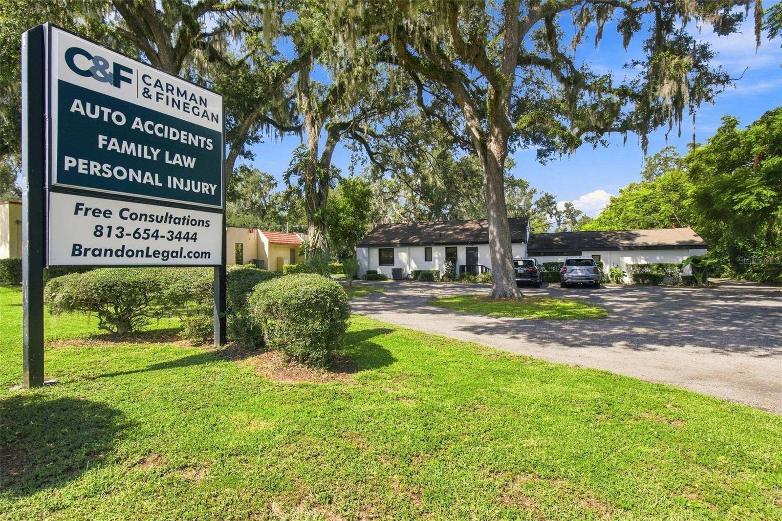 223 LITHIA PINECREST RD, Brandon, FL 33511