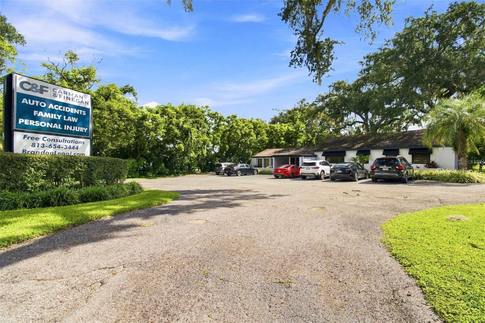 223 LITHIA PINECREST RD, Brandon, FL 33511