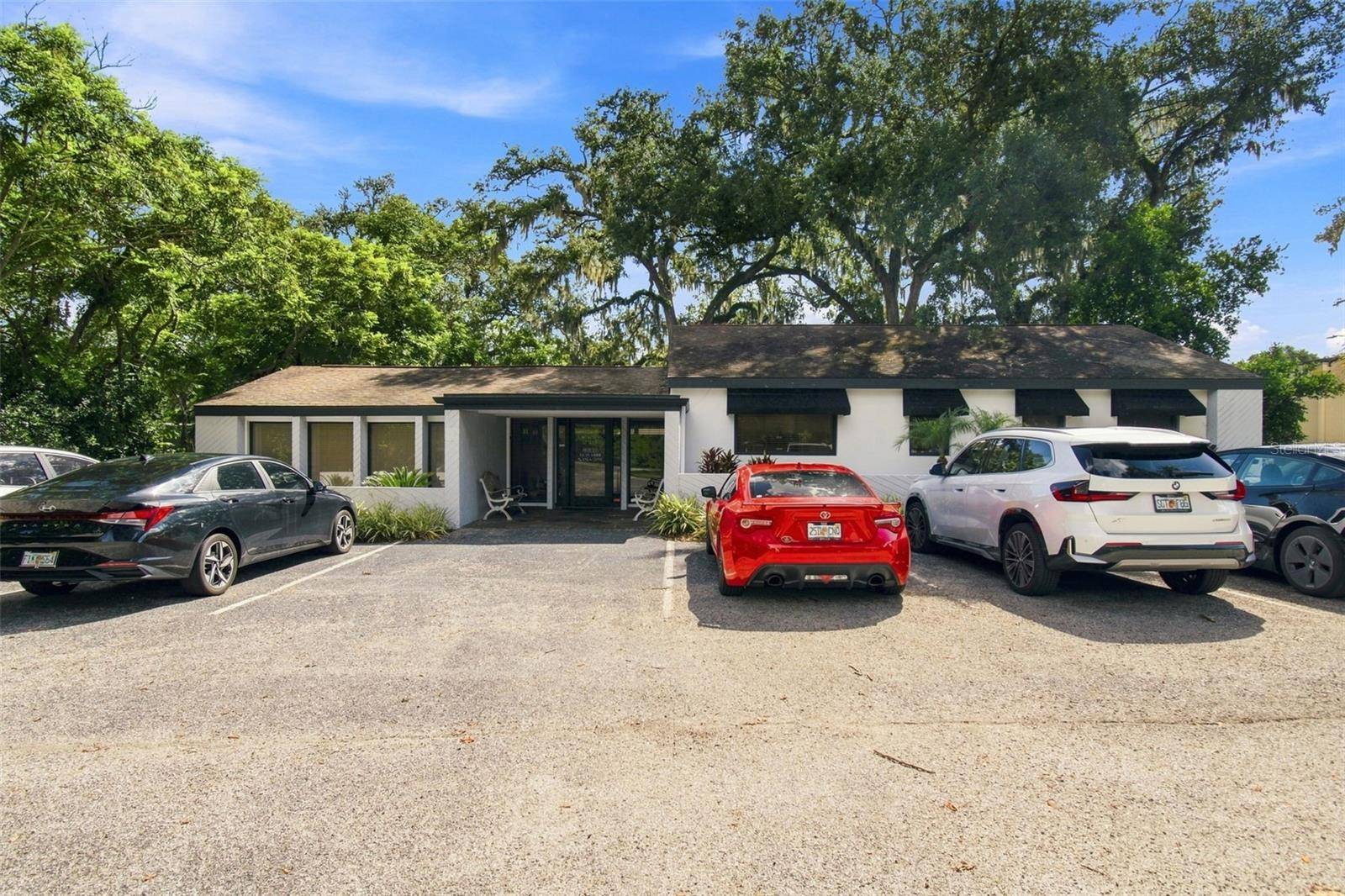 223 LITHIA PINECREST RD, Brandon, FL 33511