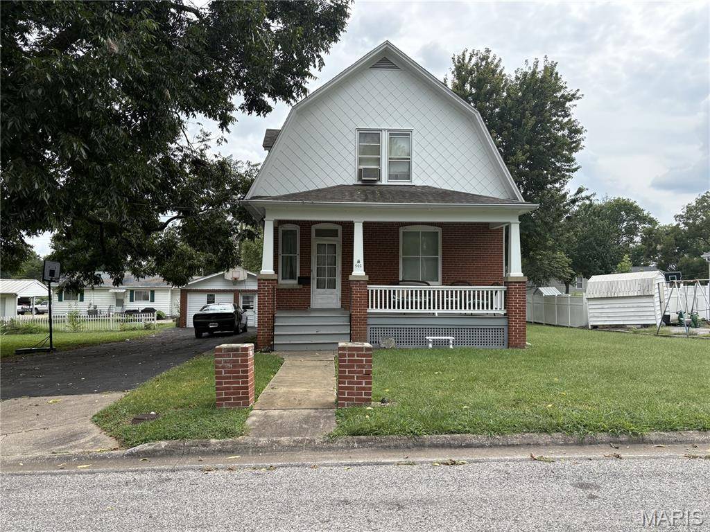 502 E South 2nd ST, Red Bud, IL 62278
