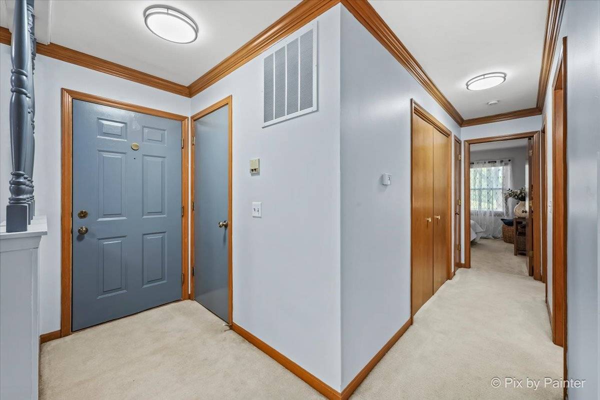 325 Lake ST #1B, Crystal Lake, IL 60014