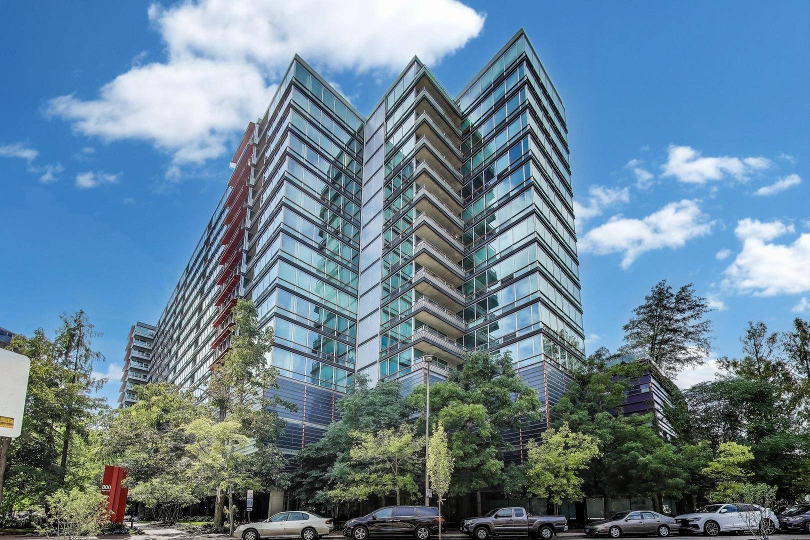800 Elgin RD #609, Evanston, IL 60201