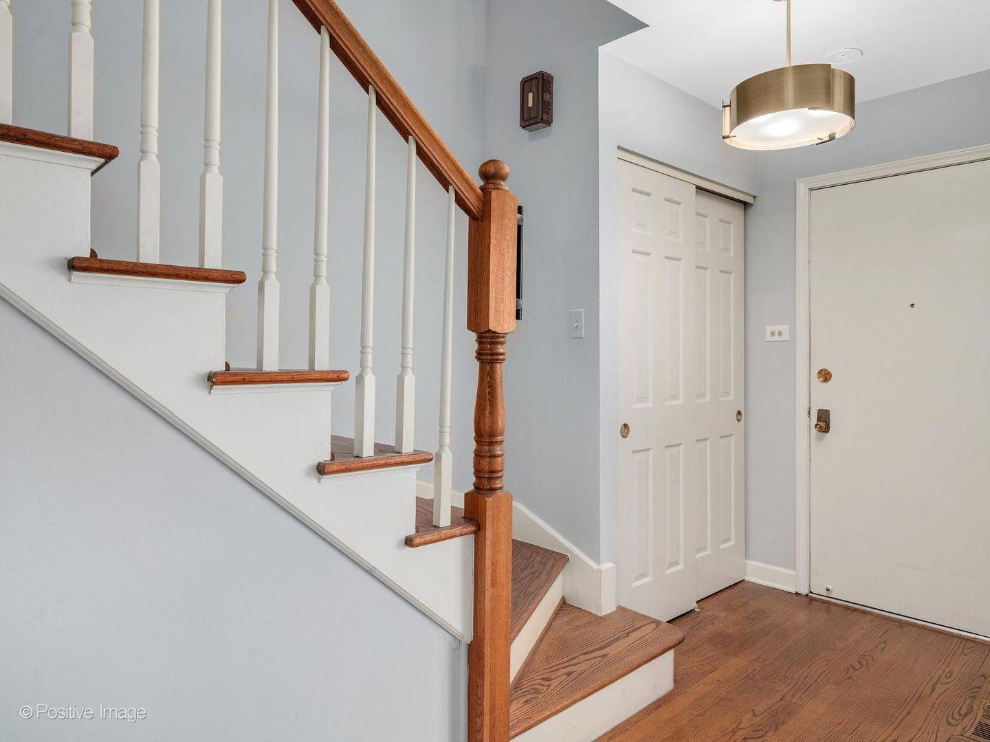 2S663 Avenue Normandy East, Oak Brook, IL 60523
