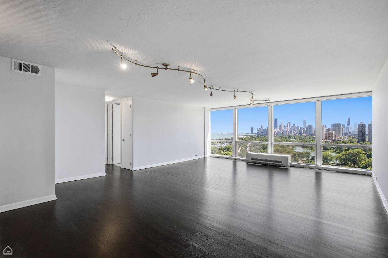 330 W Diversey Pkwy #1907-09, Chicago, IL 60657