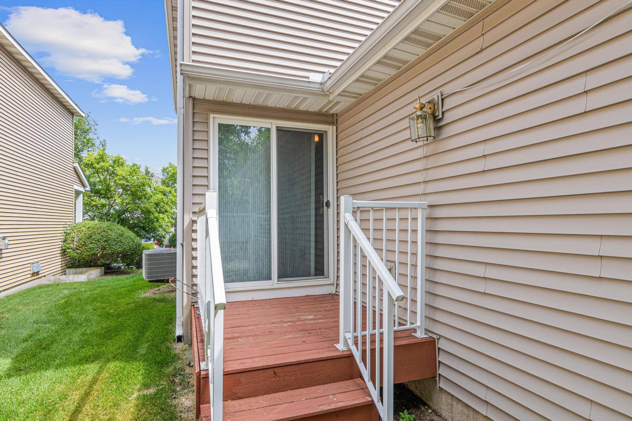 15587 Crab Apple LN, Eden Prairie, MN 55347