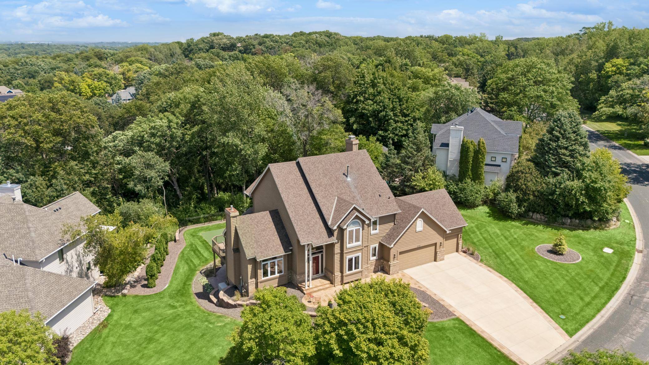 2078 Royale DR, Eagan, MN 55122