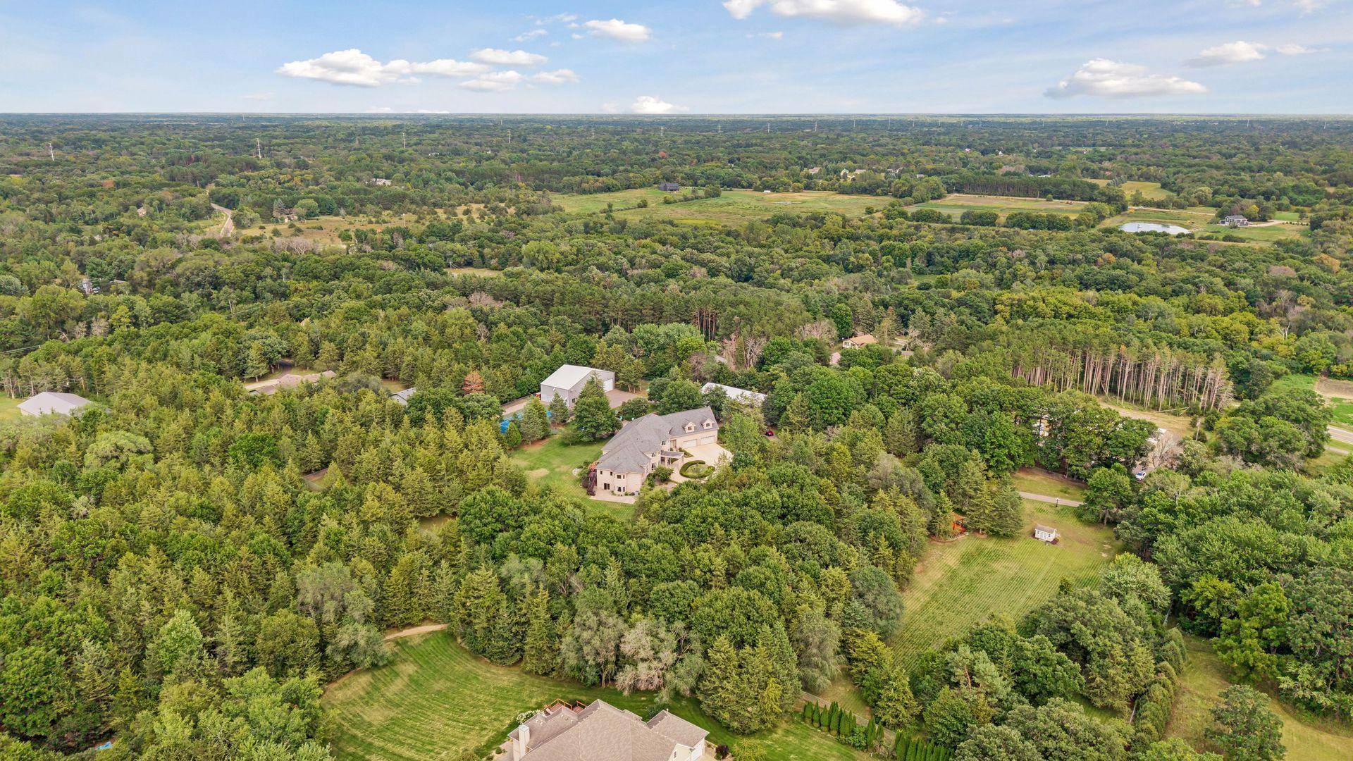 16300 Valley DR NW, Andover, MN 55304
