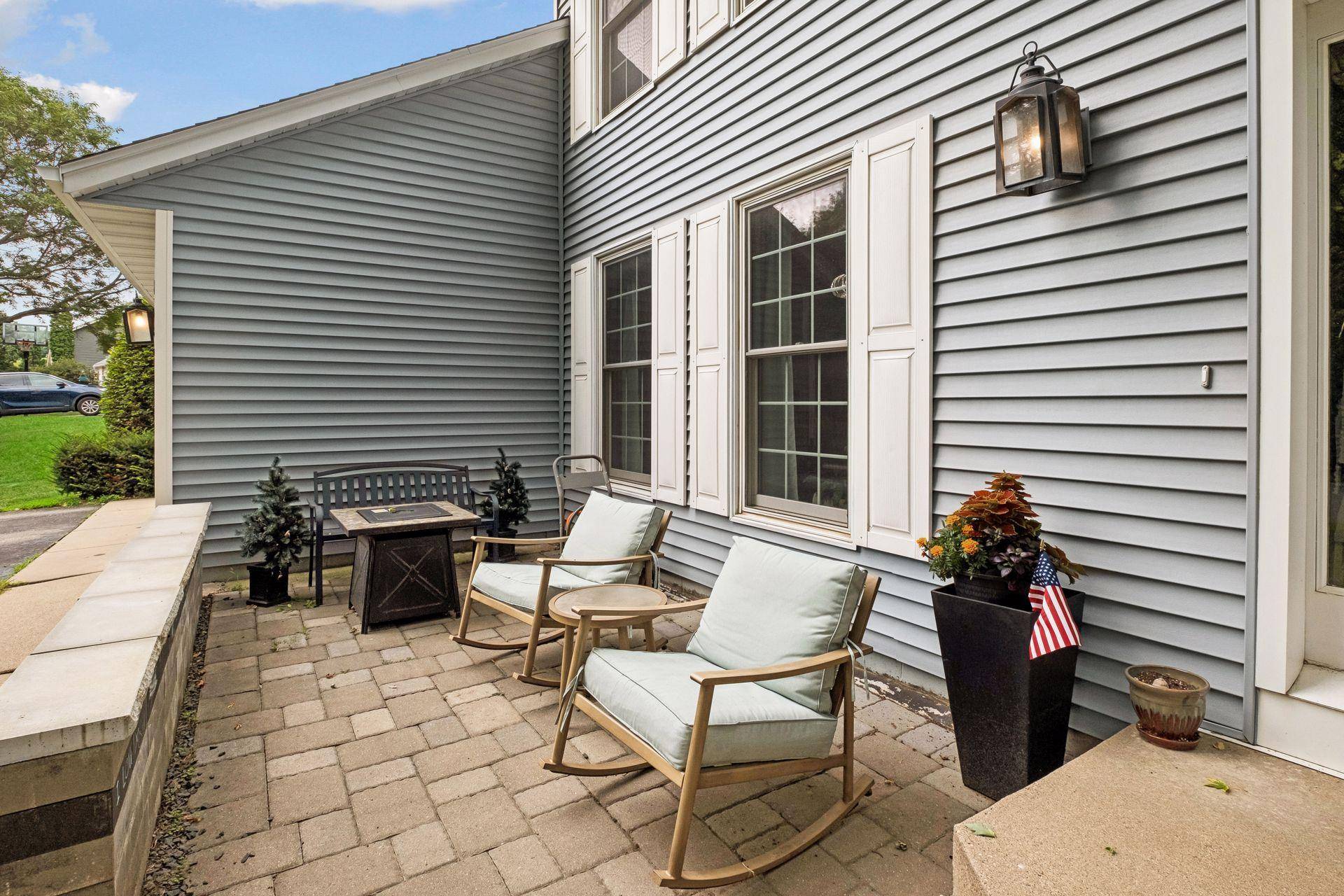 4747 Burr Oak ST, Eagan, MN 55122