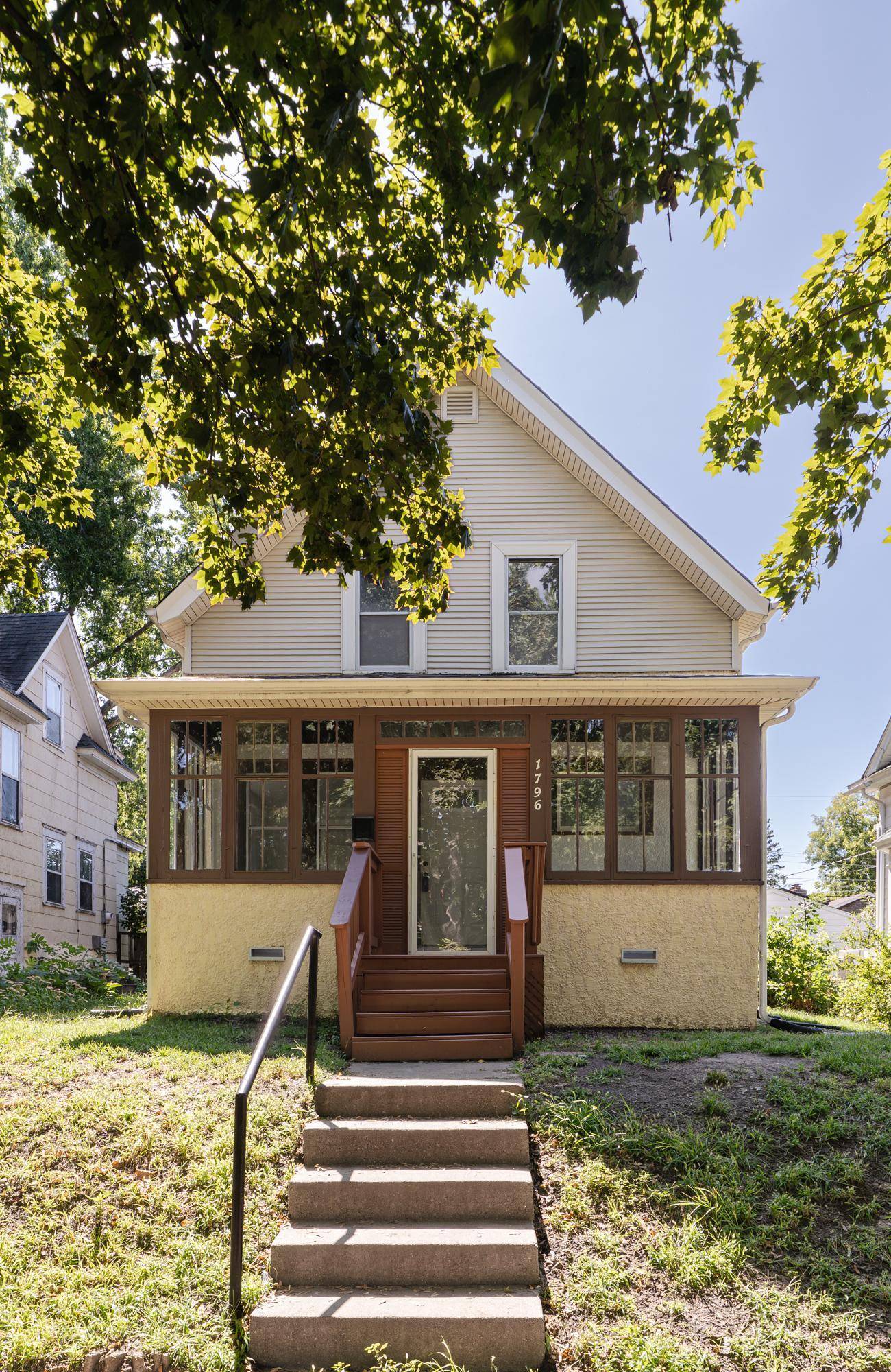 1796 Minnehaha AVE W, Saint Paul, MN 55104