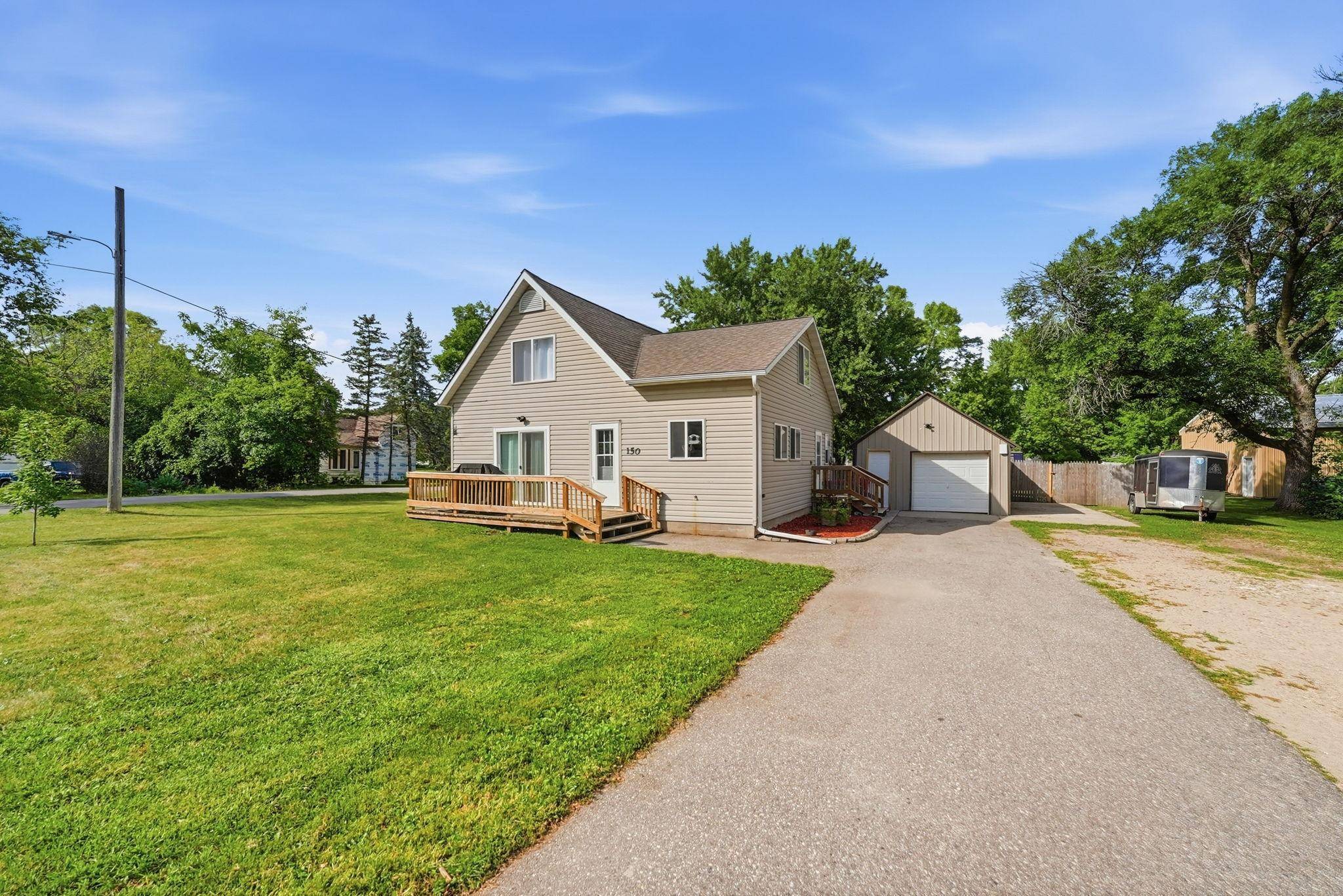 150 W Church AVE, Nelson, MN 56355