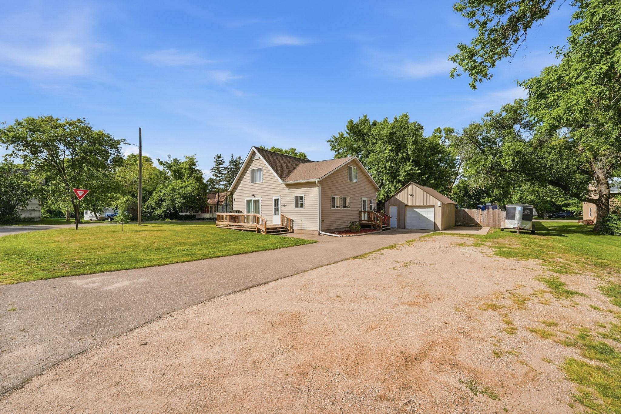 150 W Church AVE, Nelson, MN 56355