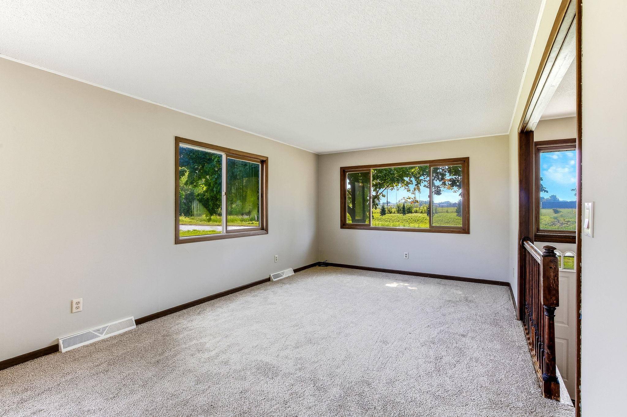 5512 Woodside RD SE, Prior Lake, MN 55372
