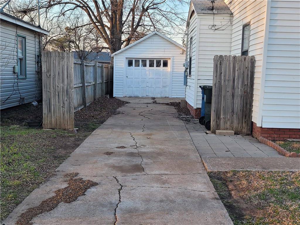 309 E Fairchild DR, Midwest City, OK 73110