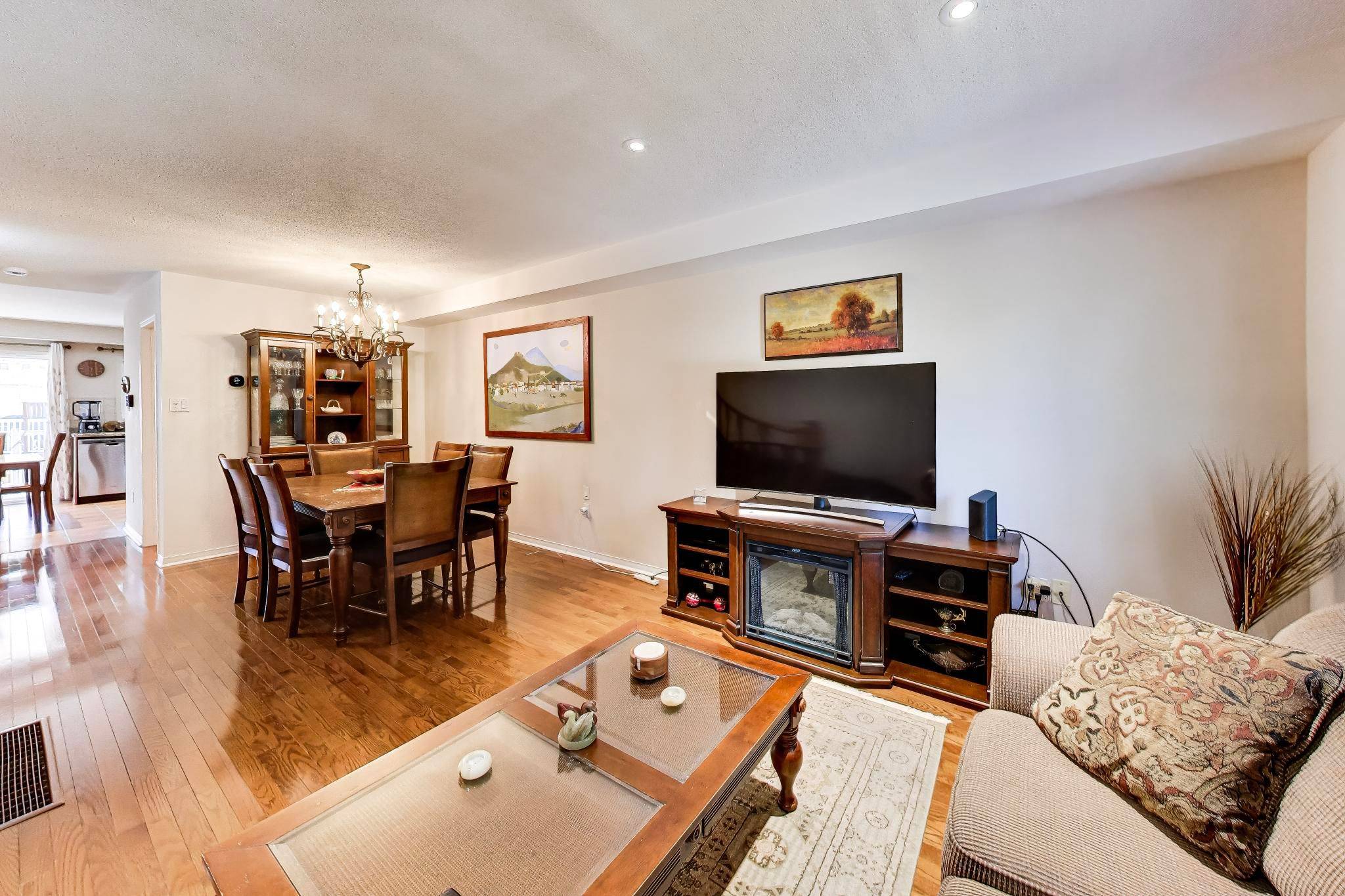 45 Weston RD, Toronto W02, ON M6N 5H3