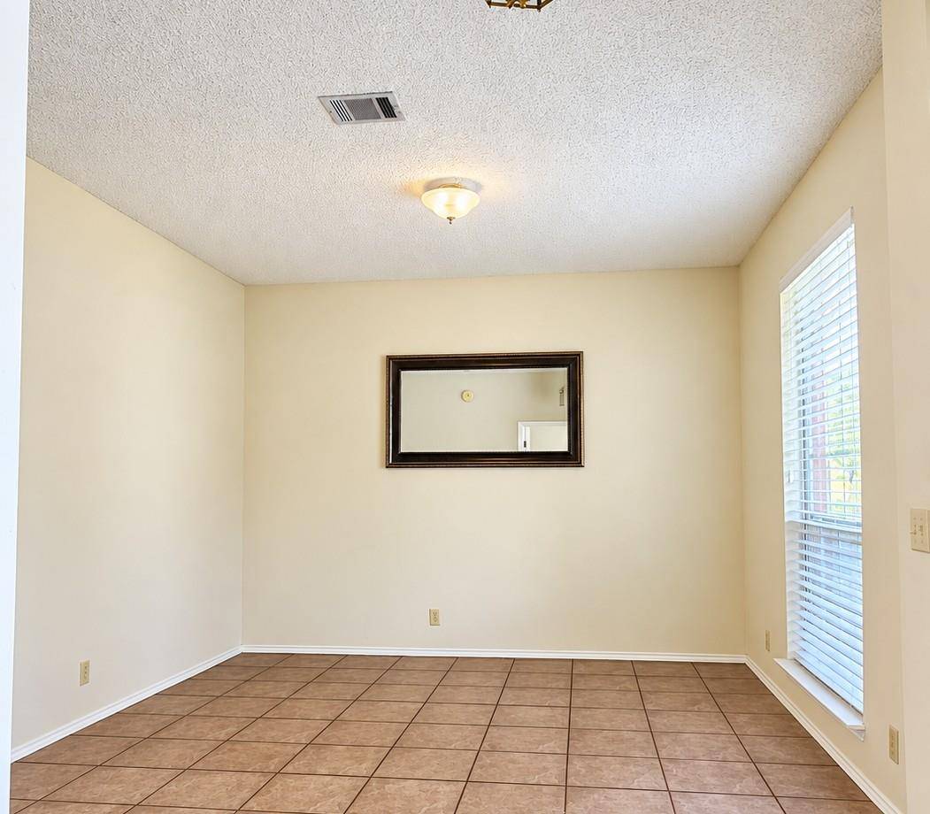 6661 Ruxton LN, Austin, TX 78749