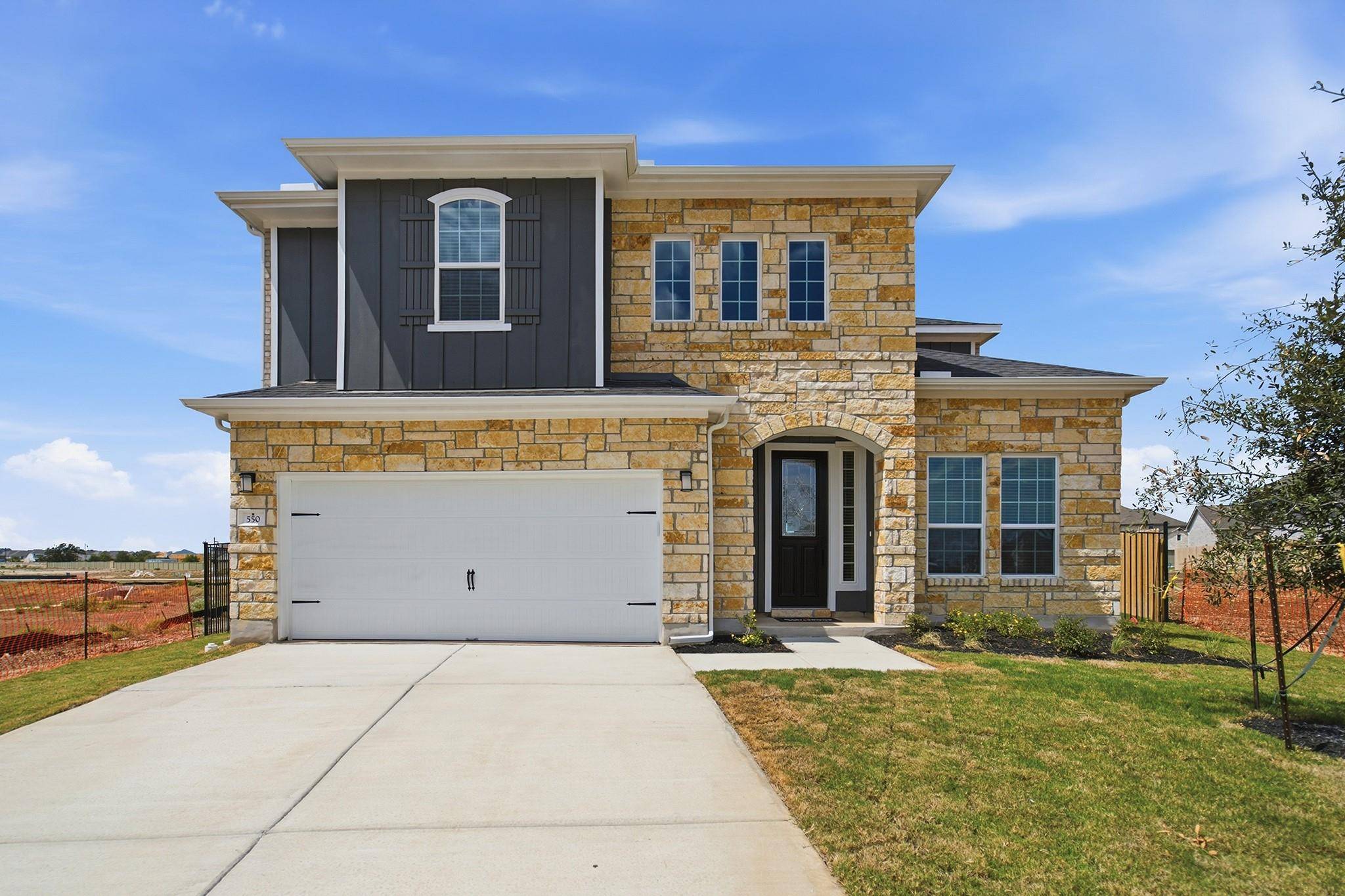 550 Los Aliso CT, Liberty Hill, TX 78624