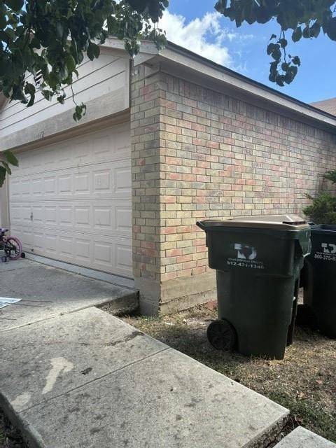 112 Azolar ST, San Marcos, TX 78666