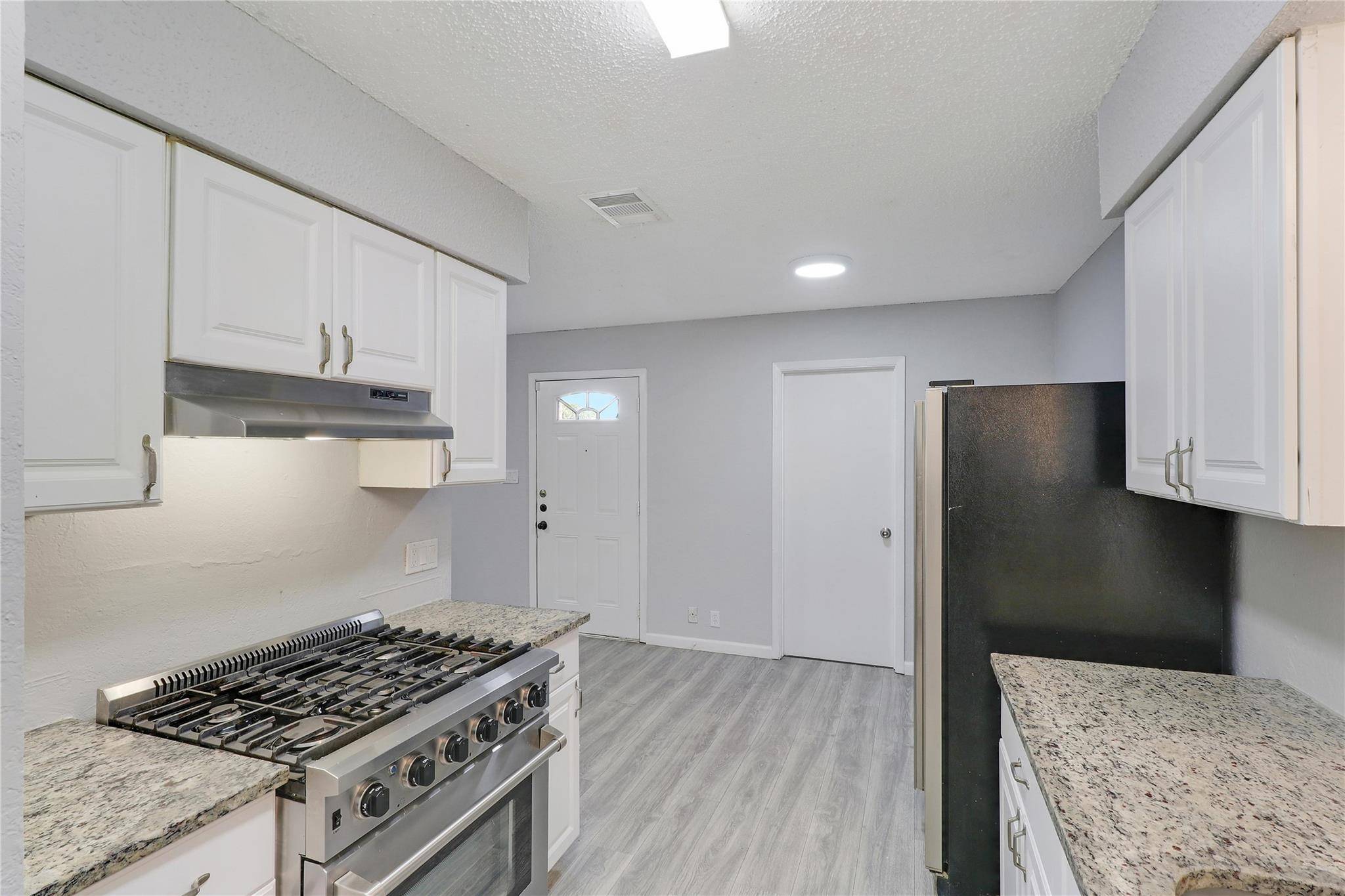 6920 Bennett Ave #B, Austin, TX 78752