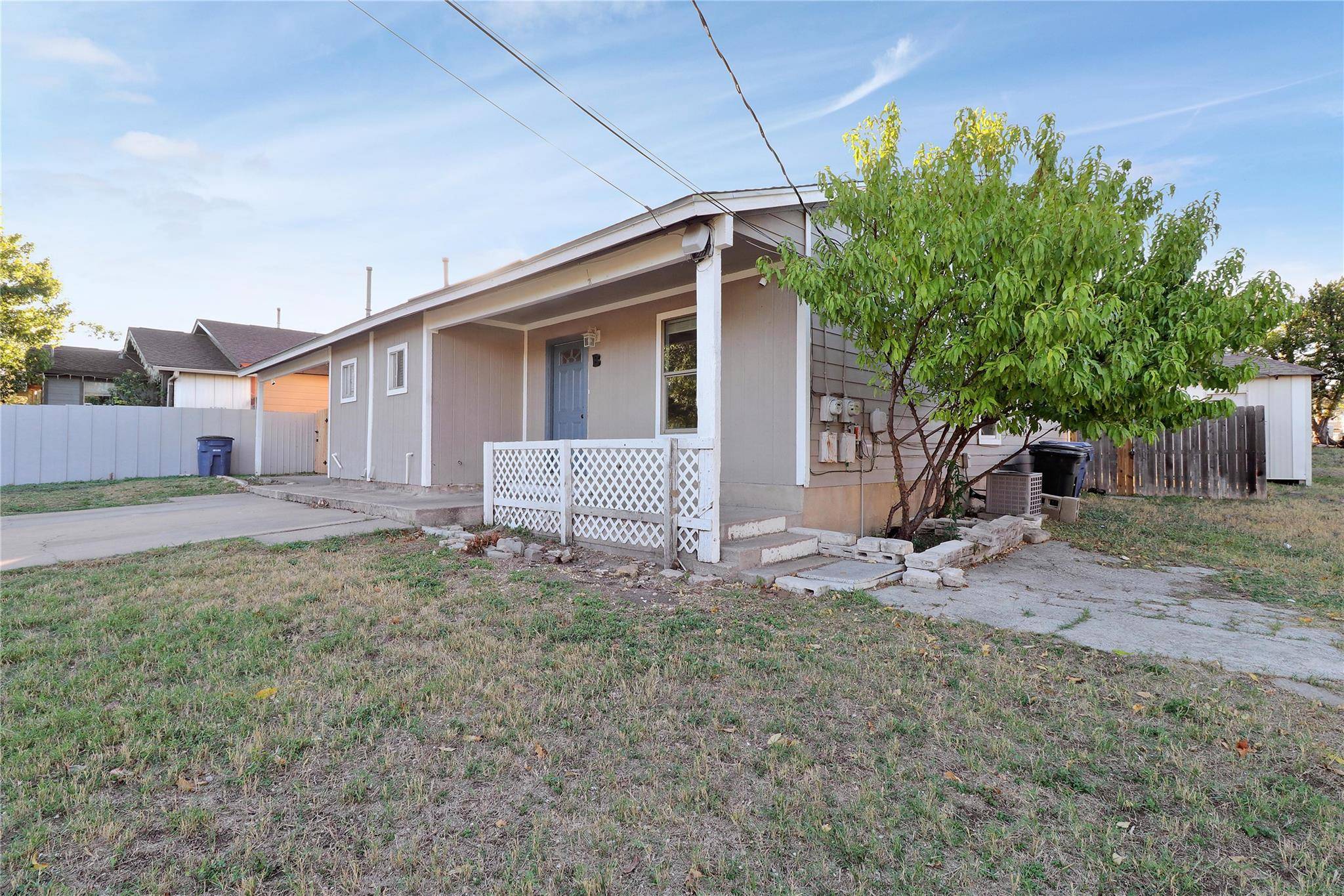 6920 Bennett Ave #B, Austin, TX 78752