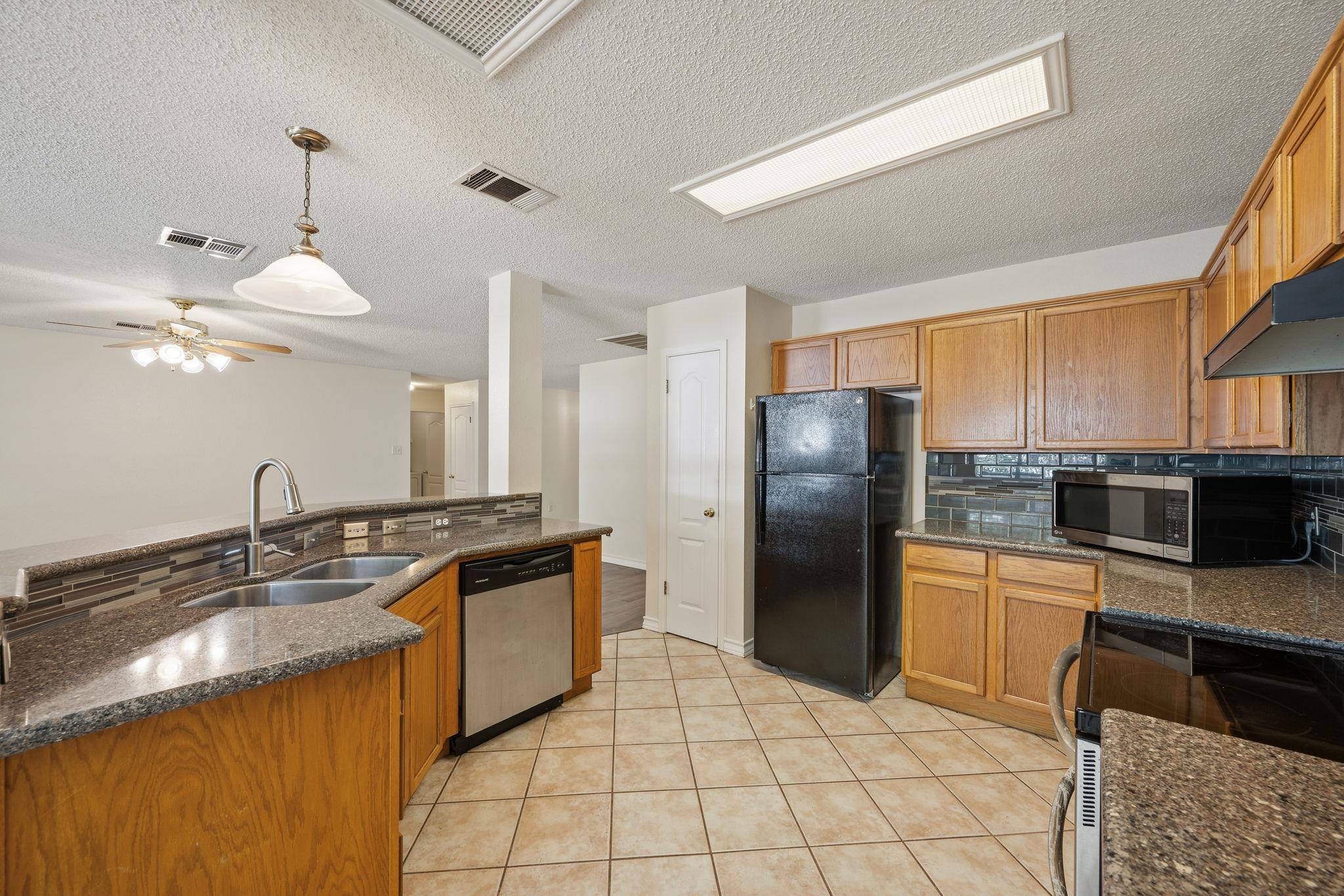 1406 Pigeon View ST, Round Rock, TX 78665