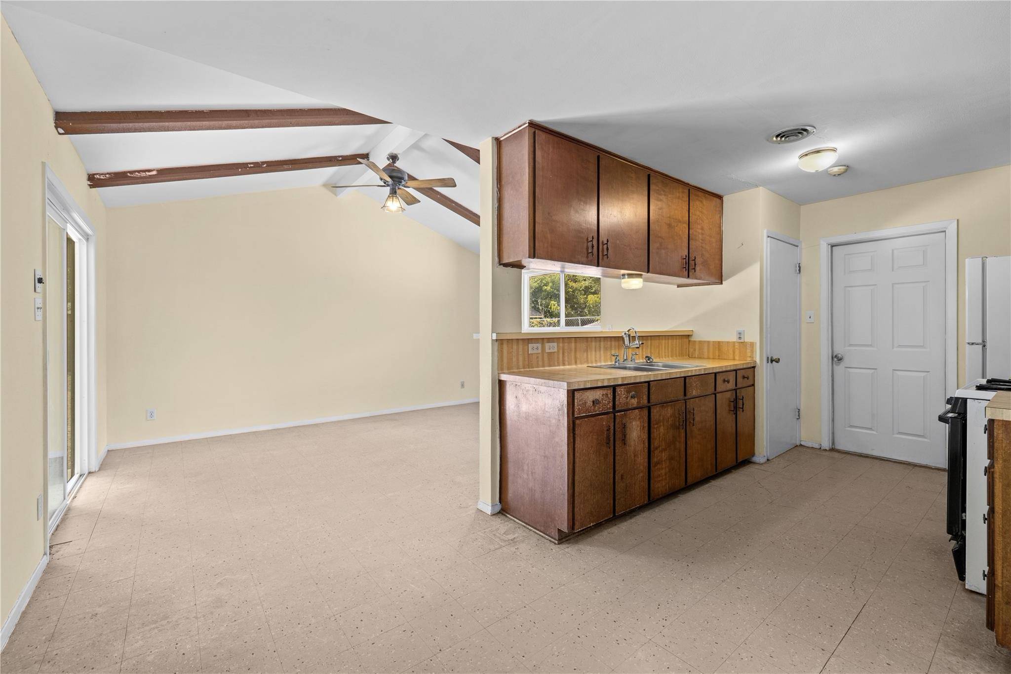 1611 Wheless LN, Austin, TX 78723