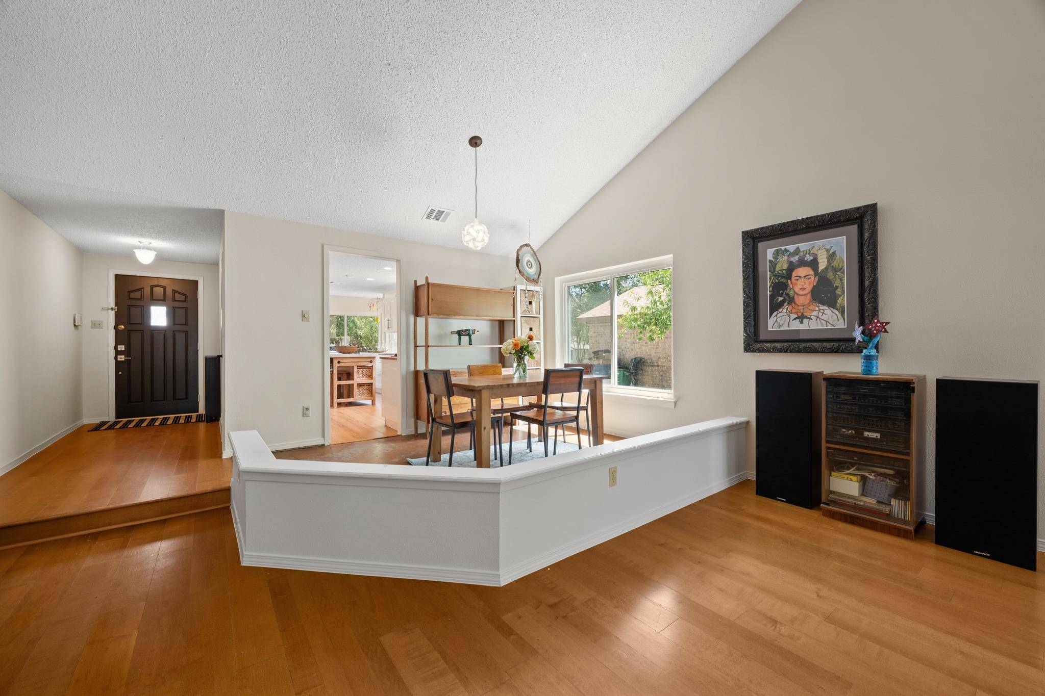 4001 Burr Oak LN, Austin, TX 78727
