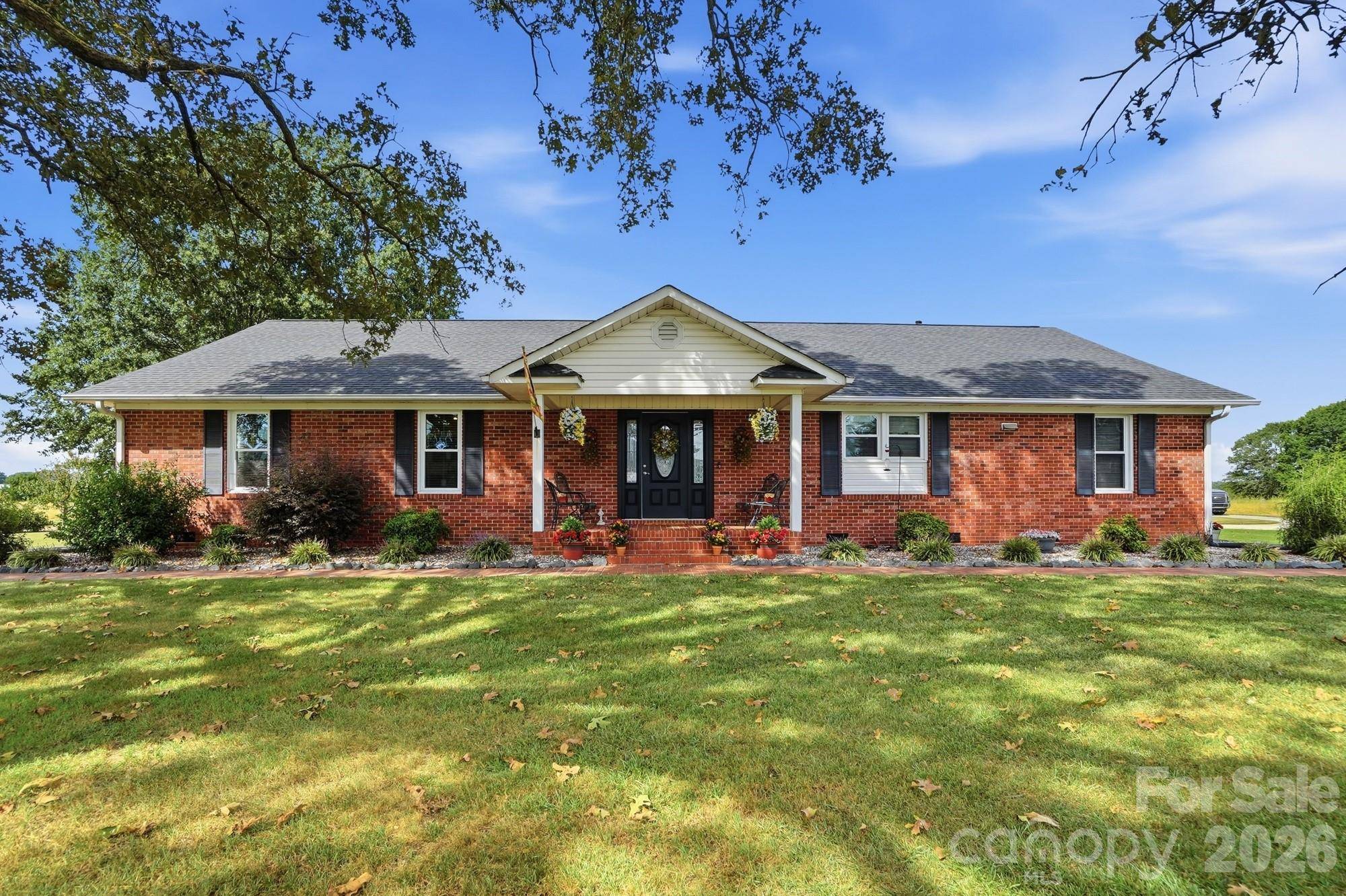 1061 Old Peachland RD, Marshville, NC 28103