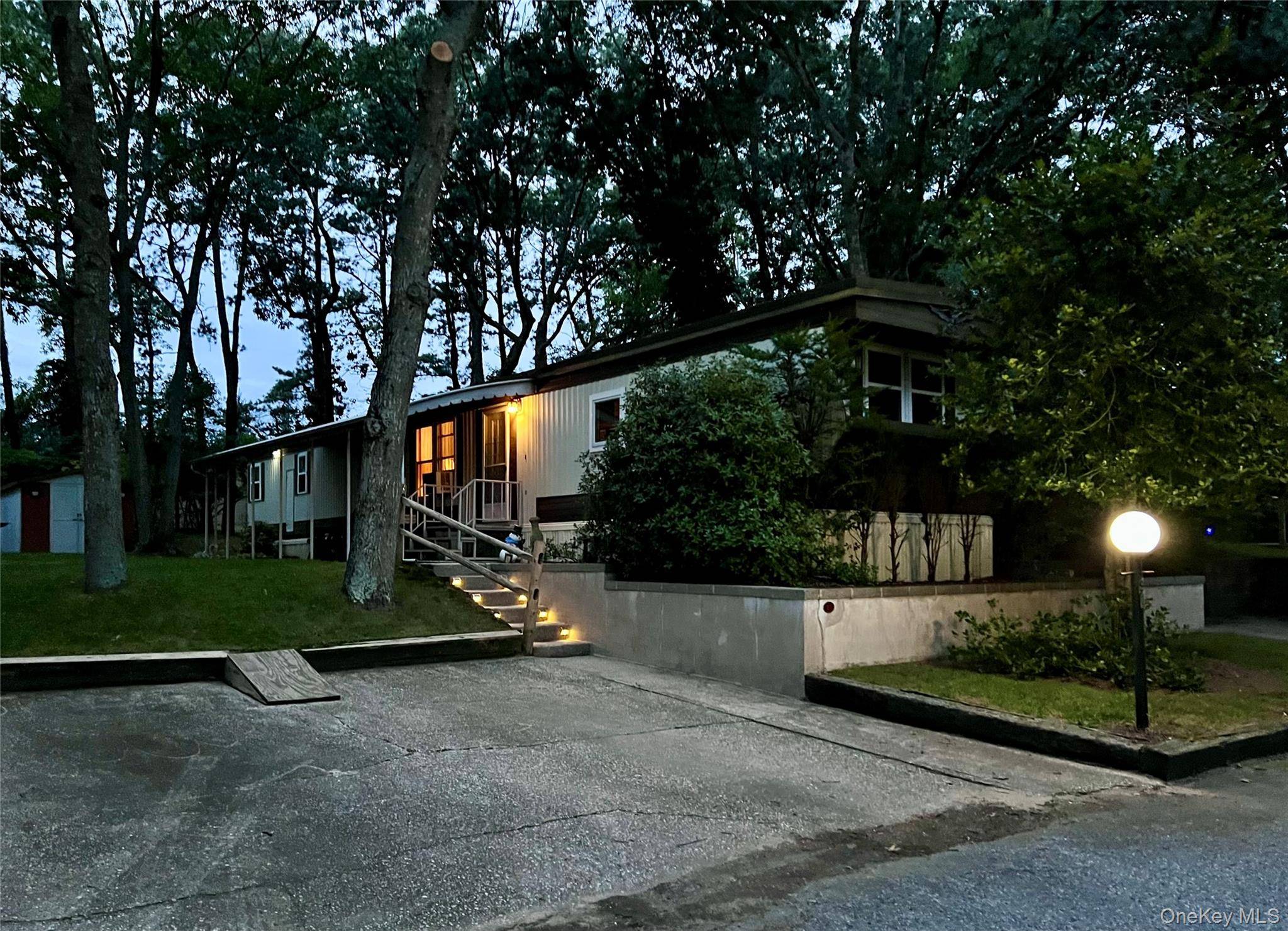 433 Mill RD #91, Calverton, NY 11933