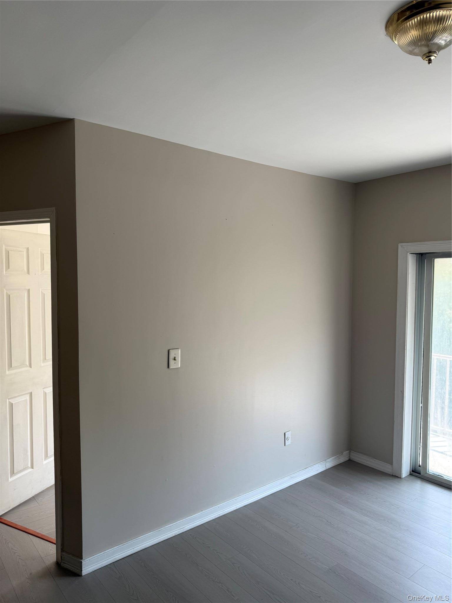 197-29 Hiawatha AVE, Hollis, NY 11423