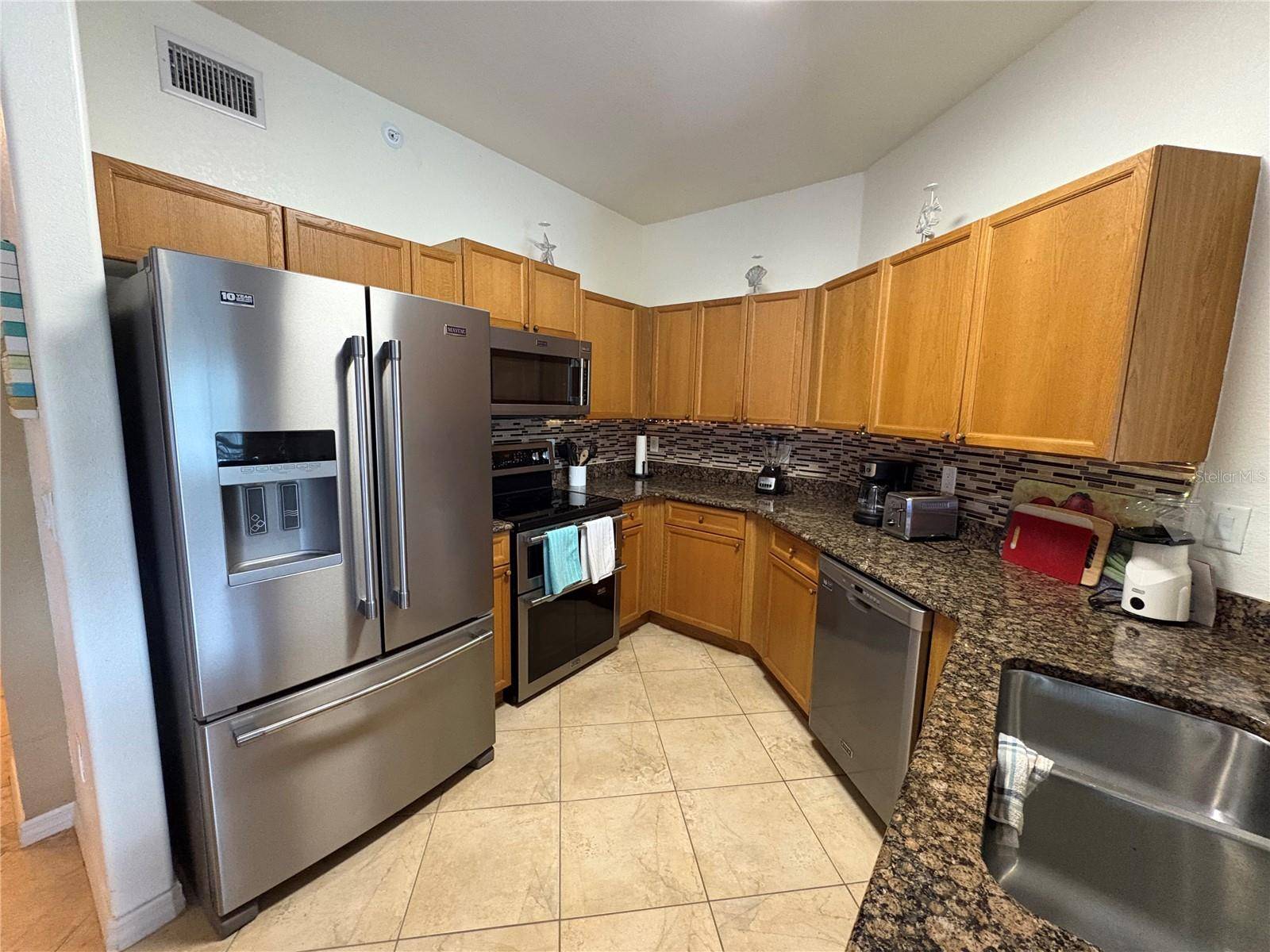 10031 LAKE COVE DR #201, Fort Myers, FL 33908