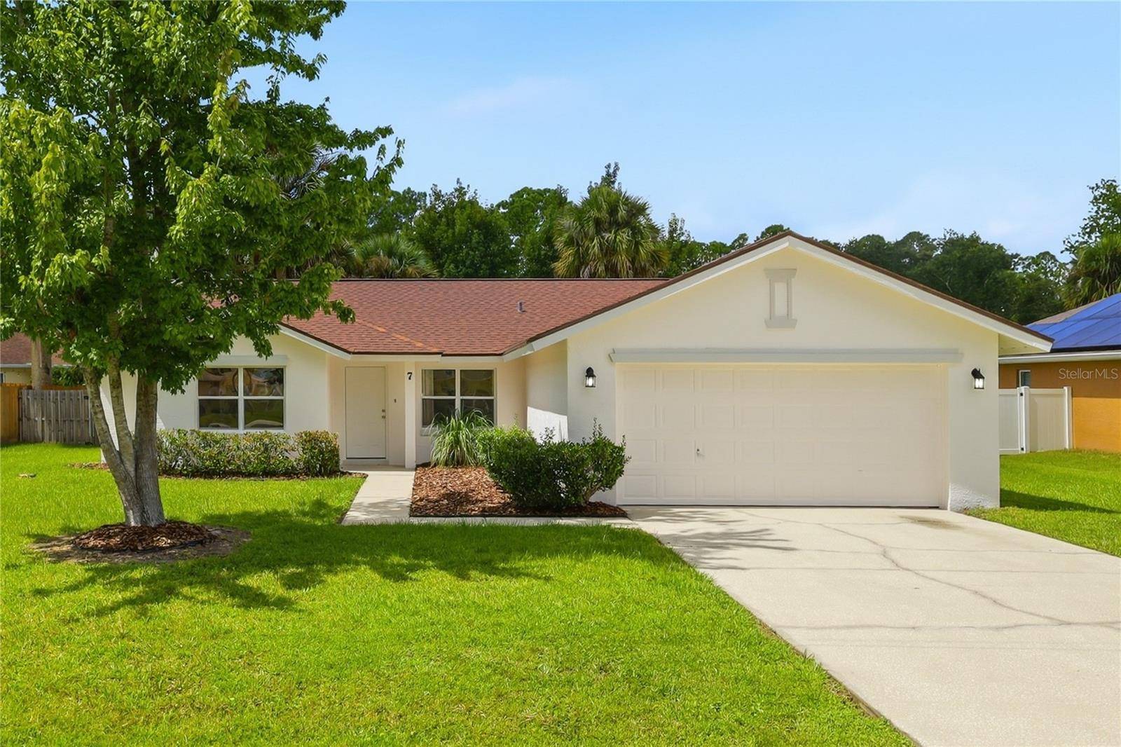 7 PALM LEAF LN, Palm Coast, FL 32164