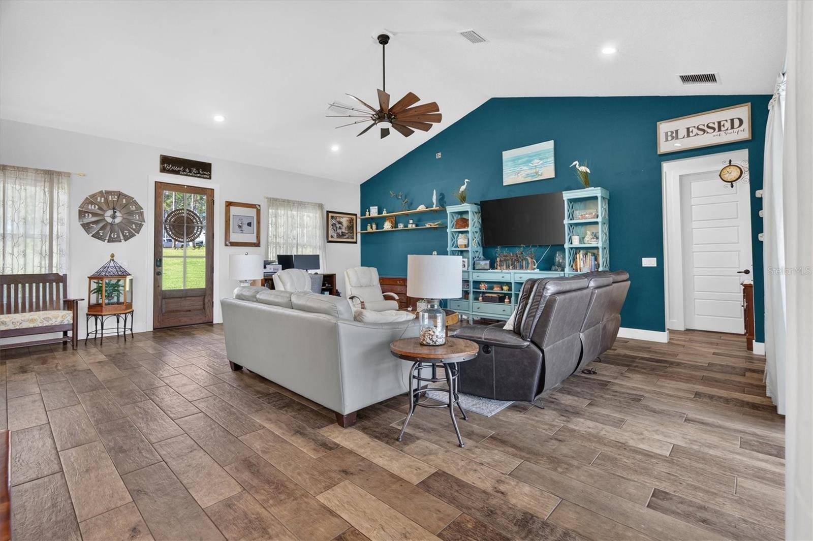 10412 WOODLAND HILLS CT, Howey In The Hills, FL 34737