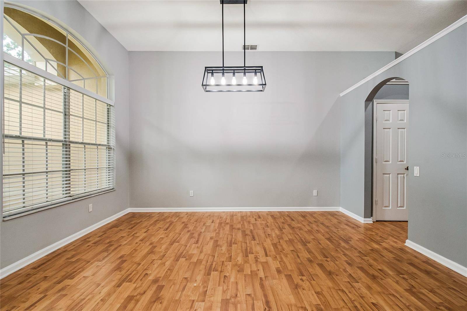 116 OAK GROVE CIR, Lake Mary, FL 32746