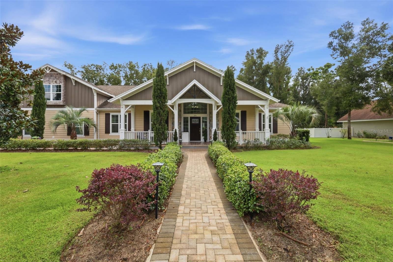 251 W DELAWARE AVE, Lake Helen, FL 32744
